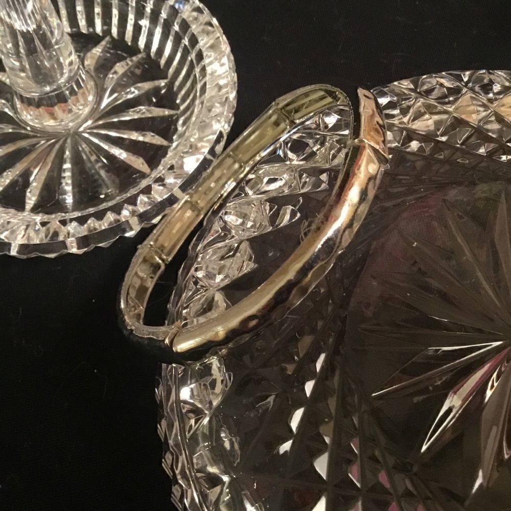 Silvertone Hammered Metal Look Stretch Bracelet